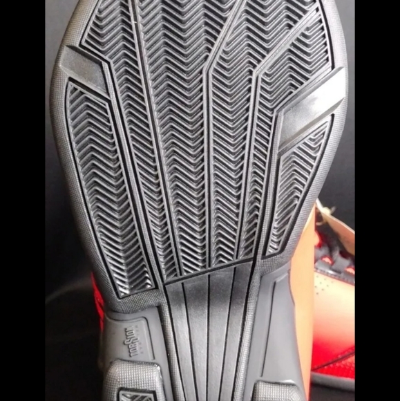 Sz 10 Adidas t-mac 2.0 restomod ( Brand New) Houston Rockets Red / Black - Picture 10 of 10